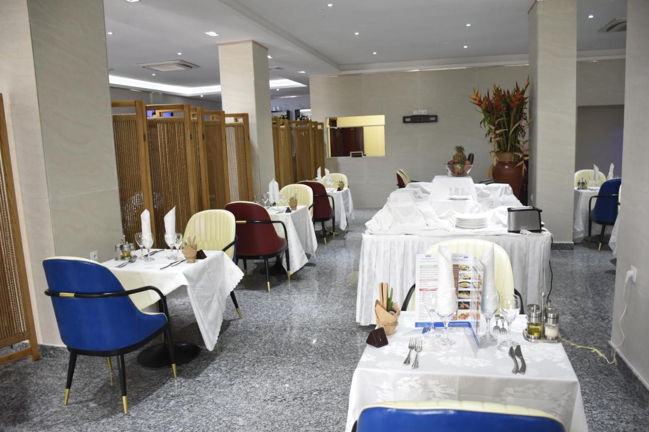 Hotel Royal Palace Douala Exterior photo