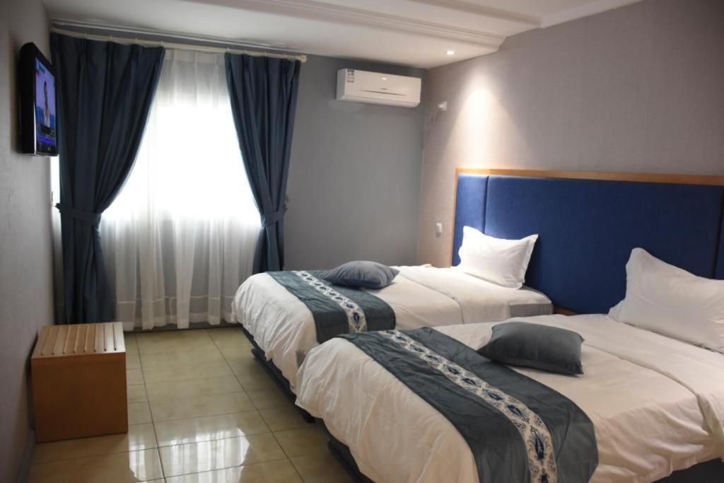 Hotel Royal Palace Douala Exterior photo
